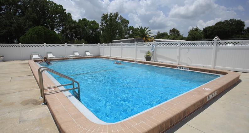 Holiday Village - Ormond Beach Mobile Homes